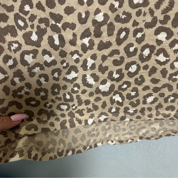 Zoe + liv cheetah print shirt size medium - Picture 4 of 4